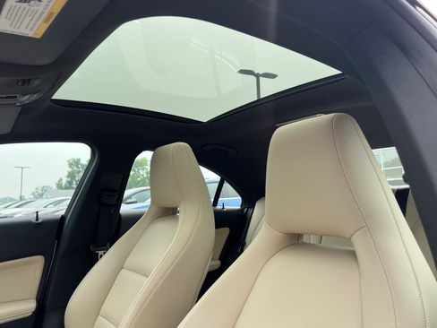 Used 2018 Mercedes-Benz CLA 250 4MATIC image 21