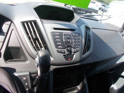 Used 2019 Ford Transit 250 148 Medium Roof RWD image 15