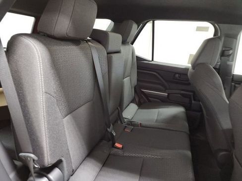 New 2026 Toyota 4Runner SR5 AWD/4WD image 14