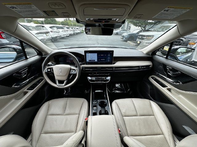 Certified 2023 Lincoln Corsair Reserve w/ Equipment Group 201A AWD/4WD image 16