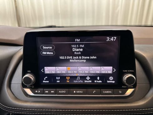 Certified 2021 Nissan Rogue SV w/ Premium Package image 15