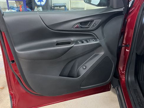 Used 2020 Chevrolet Equinox LT image 5