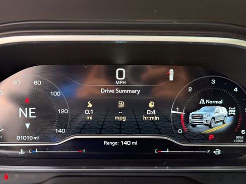 Used 2023 GMC Yukon SLT w/ SLT Premium Package AWD/4WD image 14