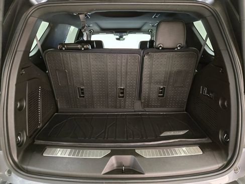 Used 2021 Chevrolet Tahoe Premier w/ Premium Package image 25