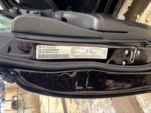 Used 2025 Dodge Durango GT AWD/4WD image 4