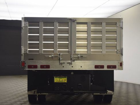 New 2026 RAM 5500 Tradesman w/ Chrome Appearance Group image 9