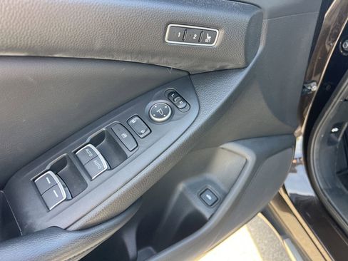 Used 2018 Honda Accord Touring image 27