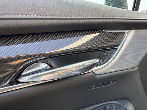 New 2025 Cadillac XT6 Sport w/ Technology Package image 18