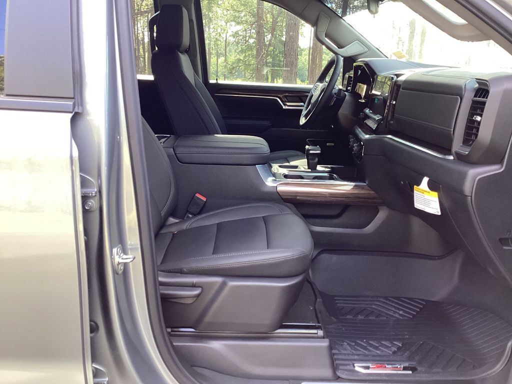 New 2026 Chevrolet Silverado 1500 RST w/ Safety Package AWD/4WD image 22