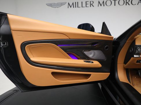 New 2026 Aston Martin Vanquish Convertible image 28