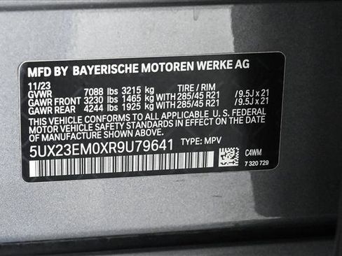 Used 2024 BMW X7 xDrive40i w/ Premium Package image 27