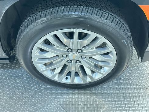 Used 2023 Chevrolet Tahoe Premier image 10