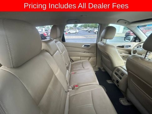 Used 2015 Nissan Pathfinder SL FWD image 4