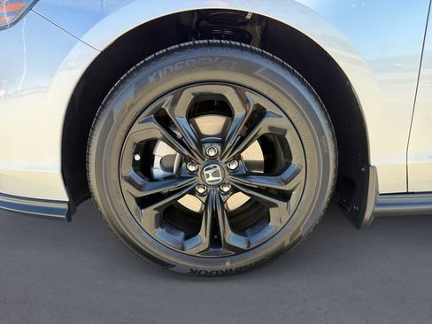 Used 2025 Honda Accord SE image 13