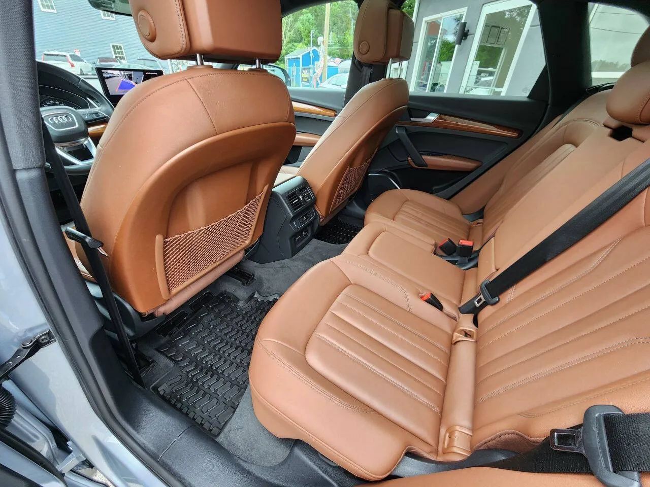 Used 2021 Audi Q5 2.0T Premium w/ Convenience Package AWD/4WD image 11