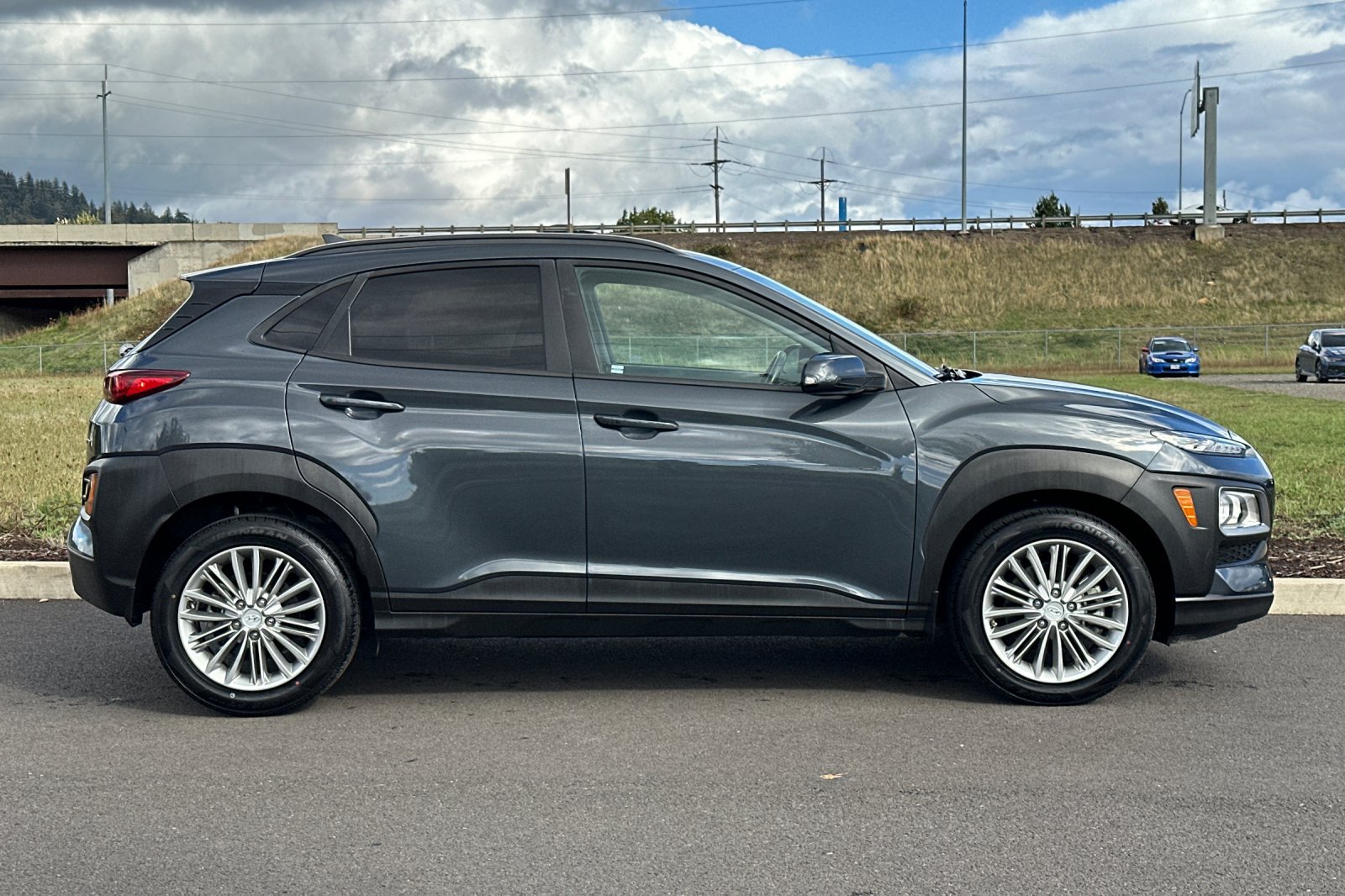 Used 2019 Hyundai Kona SEL w/ SEL Tech Package 02 AWD/4WD image 2