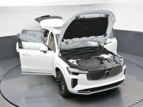 New 2026 Volvo XC90 B6 Ultra image 50