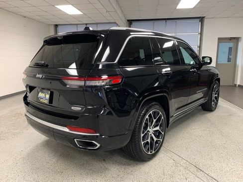 Certified 2022 Jeep Grand Cherokee Summit 4xe AWD/4WD image 8