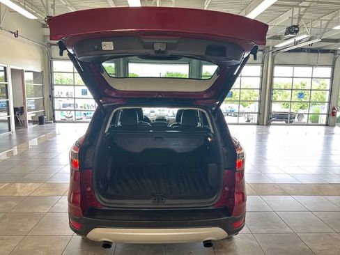 Used 2017 Ford Escape Titanium AWD/4WD image 26