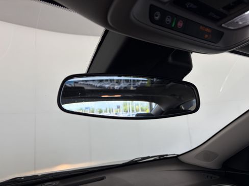 Used 2024 Chevrolet Malibu LT FWD image 30