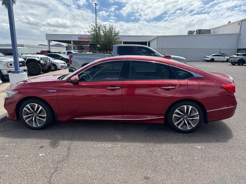 Used 2018 Honda Accord Touring image 6