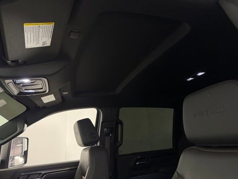Used 2025 GMC Sierra 2500 AT4 AWD/4WD image 25