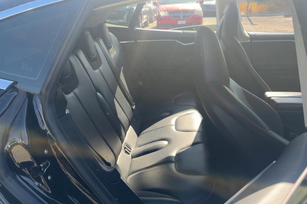 Used 2013 Tesla Model S Performance RWD image 15