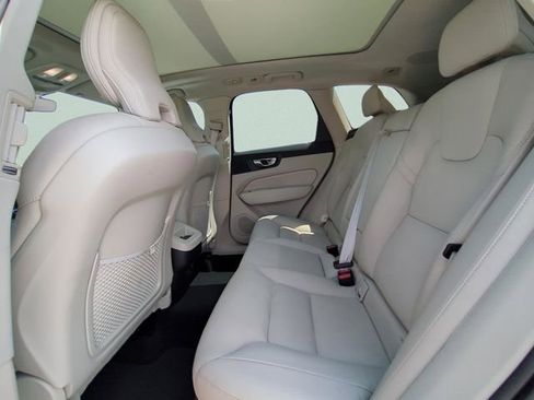 Used 2023 Volvo XC60 B5 Plus w/ Protection Package Premier FWD image 9