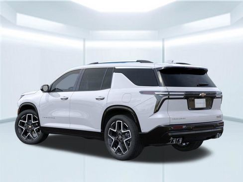 New 2026 Chevrolet Traverse High Country FWD image 6
