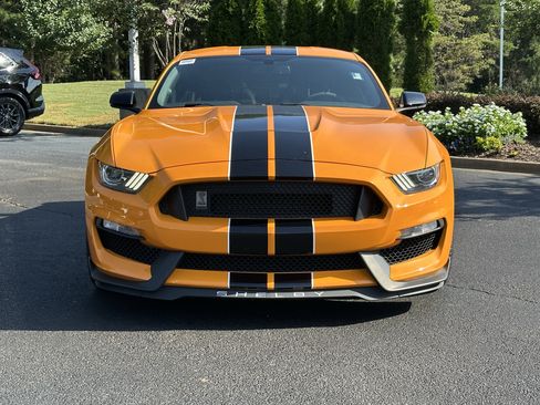 Used 2018 Ford Mustang Shelby GT350 w/ Convenience Package RWD image 3
