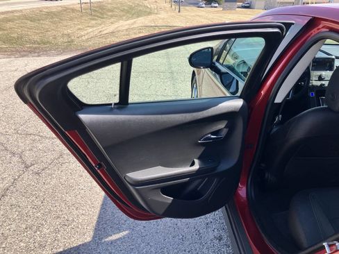 Used 2013 Chevrolet Volt Premium w/ Premium Trim Package FWD image 23
