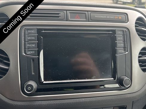 Used 2017 Volkswagen Tiguan S AWD/4WD image 20