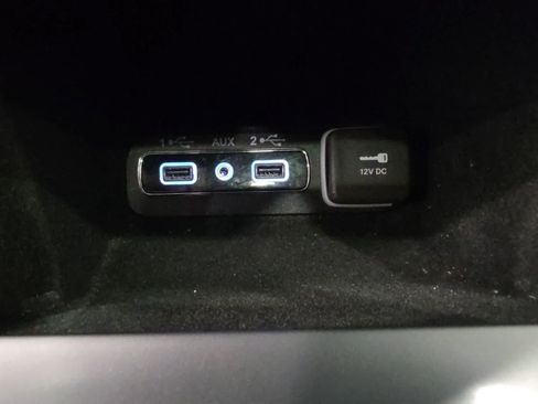 Used 2021 Jeep Grand Cherokee High Altitude AWD/4WD image 25