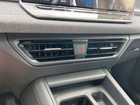 New 2026 Volkswagen Tiguan S FWD image 35