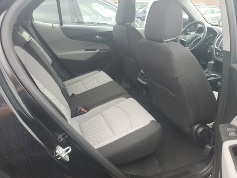 Used 2020 Chevrolet Equinox LS image 10