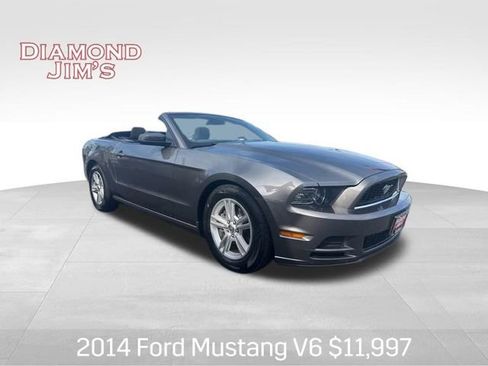 Used 2014 Ford Mustang Convertible RWD image 1