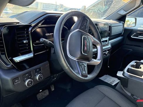 Used 2023 GMC Sierra 1500 SLE AWD/4WD image 8