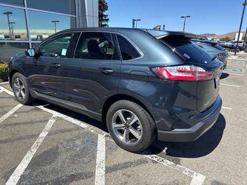 Used 2024 Ford Edge SEL w/ Convenience Package AWD/4WD image 3