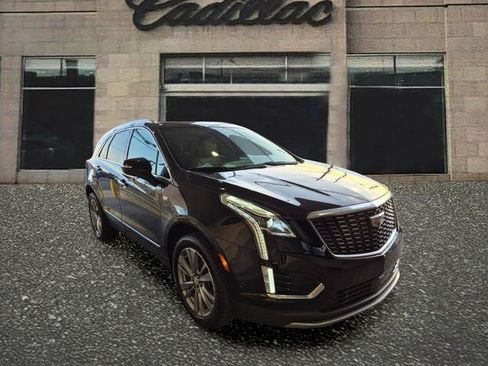 Used 2023 Cadillac XT5 Premium Luxury w/ Technology Package AWD/4WD image 7