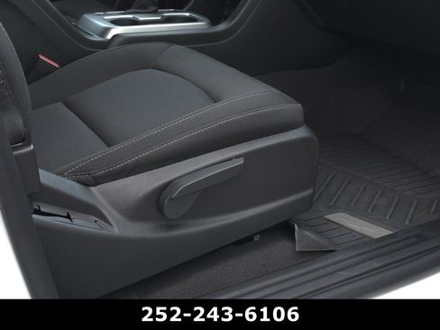 Used 2022 Chevrolet Colorado LT w/ LT Convenience Package image 40