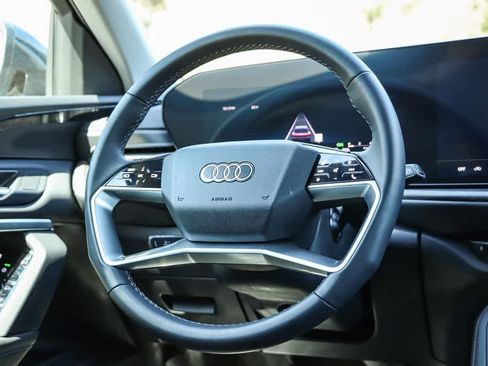 Used 2025 Audi Q5 Premium w/ Convenience Package AWD/4WD image 14