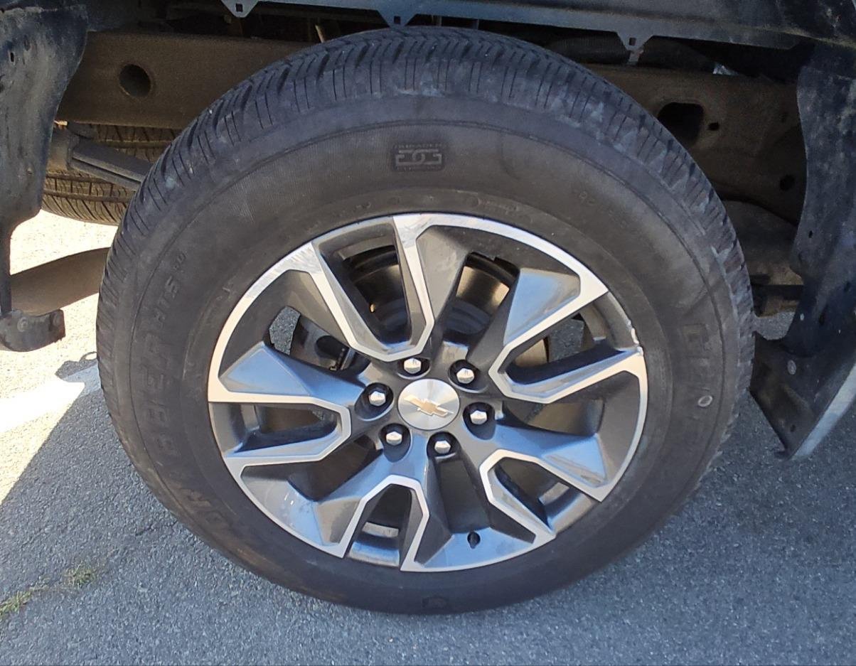 Used 2024 Chevrolet Silverado 1500 LT w/ Leather Package RWD image 24