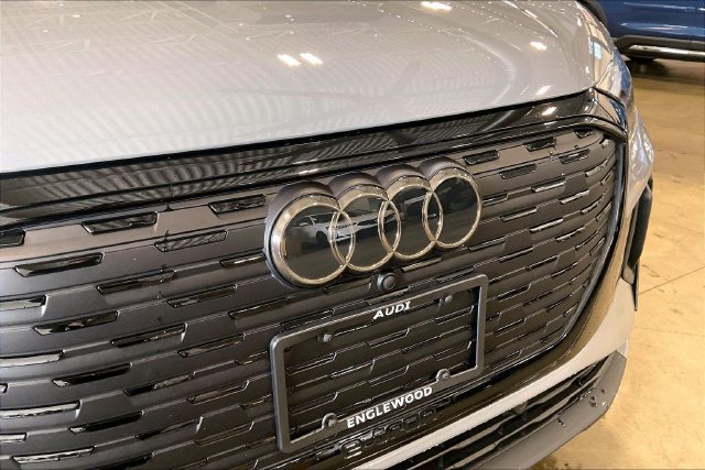 Used 2024 Audi Q4 e-tron Premium Plus AWD/4WD image 30