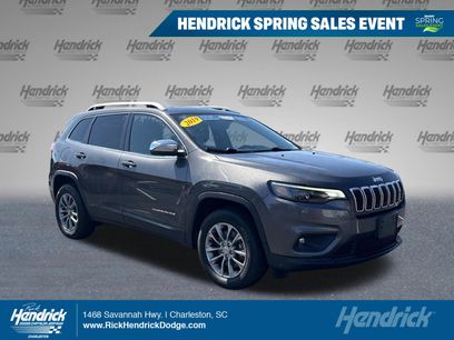 Used 2019 Jeep Cherokee Latitude Plus w/ Comfort/Convenience Group