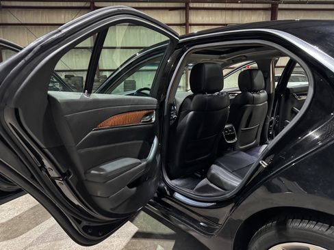 Used 2018 Cadillac CTS Luxury image 16