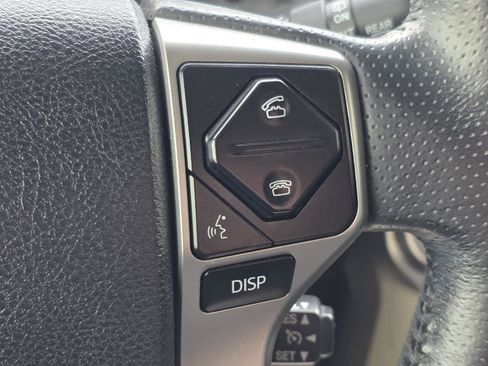 Used 2014 Toyota 4Runner Limited image 13