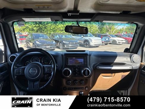 Used 2013 Jeep Wrangler Unlimited Sahara w/ Connectivity Group AWD/4WD image 14