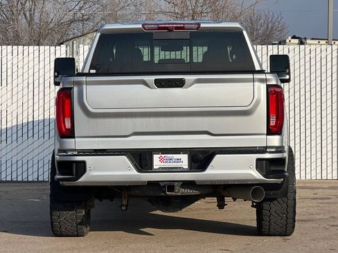Used 2023 GMC Sierra 2500 Denali image 5