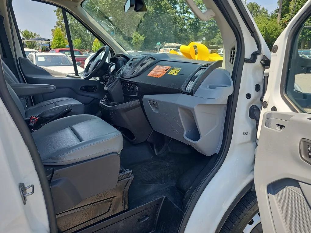 Used 2018 Ford Transit 250 138 RWD image 16