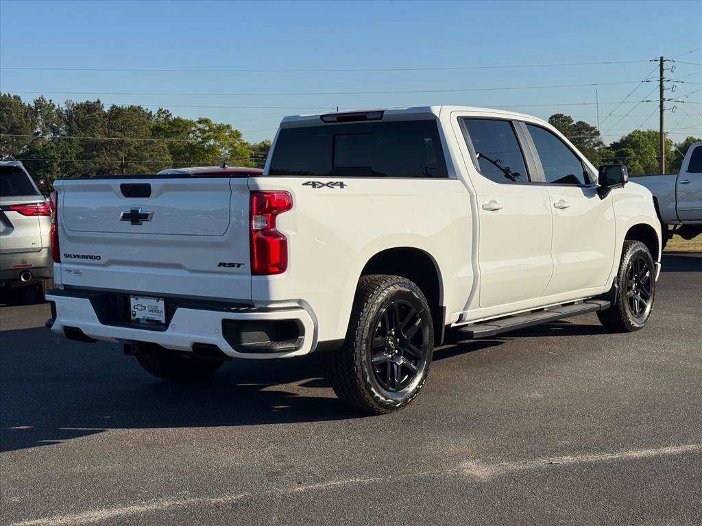 New 2026 Chevrolet Silverado 1500 RST w/ Dark Appearance Package AWD/4WD image 3